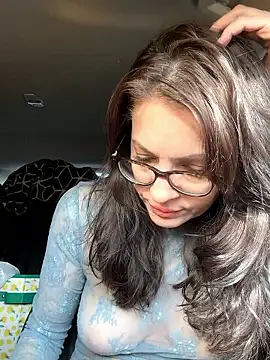 BeautifulMesss online show from 9, 1, 2026