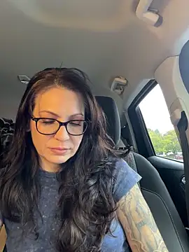 BeautifulMesss online show from 15, 10, 2025