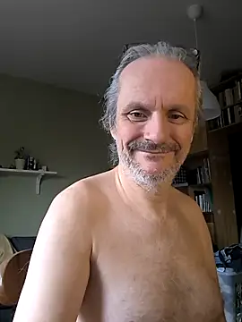 Snapshot of Zed0l1Mod chatting on 17, 12, 2025 Zed0l1Mod online show from 17, 12, 2025