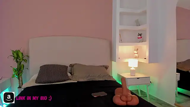 nathalynbarnes online show from 24, 3, 2026