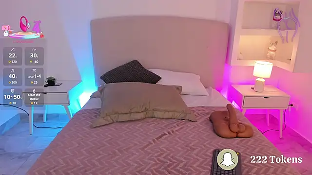 Snapshot of nathalynbarnes chatting on 7, 10, 2025 nathalynbarnes online show from 7, 10, 2025