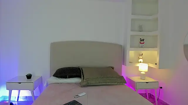 Snapshot of nathalynbarnes chatting on 2, 12, 2025 nathalynbarnes online show from 2, 12, 2025