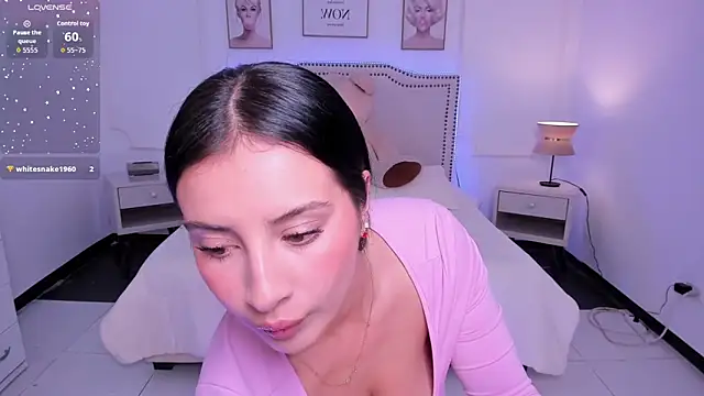 Ella rush online show from 17, 9, 2025