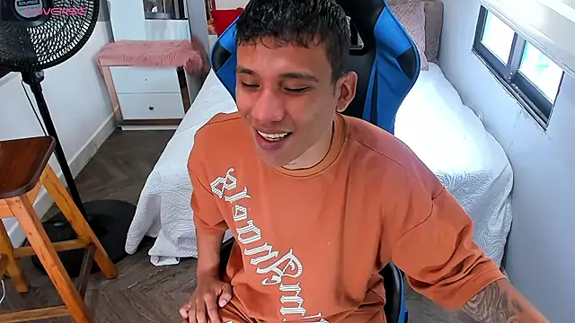 Backsex boy online show from 13, 9, 2025