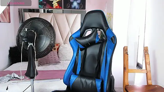 Backsex boy online show from 6, 3, 2025