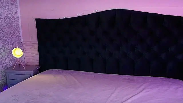 Julieta Cortes   online show from 8, 4, 2026