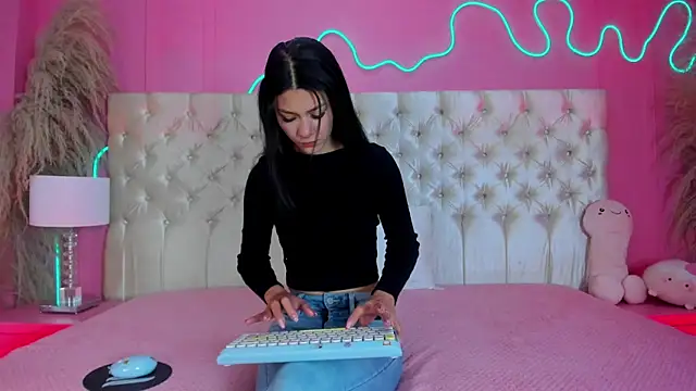 Julieta Cortes   online show from 27, 3, 2026