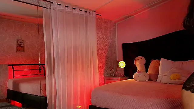 Julieta Cortes   online show from 15, 4, 2026