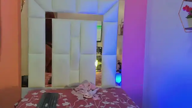 Alanna hot3 online show from 22, 9, 2025