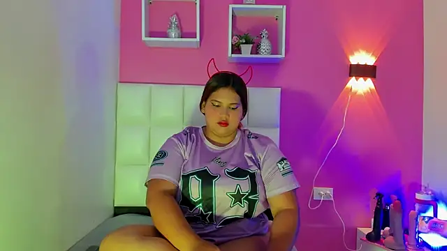 Alanna hot3 online show from 20, 6, 2026
