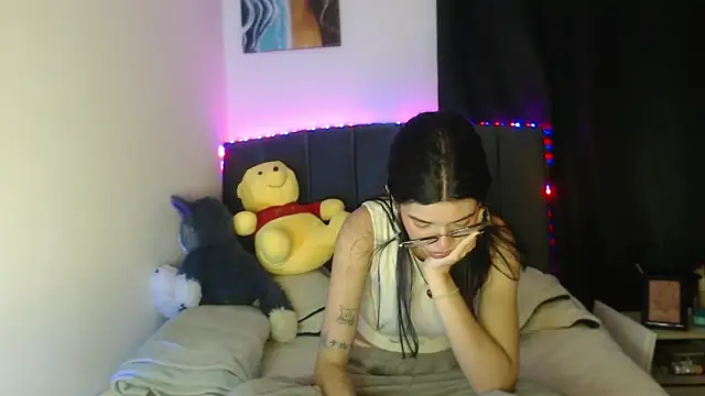 ily bea online show from 28, 4, 2026