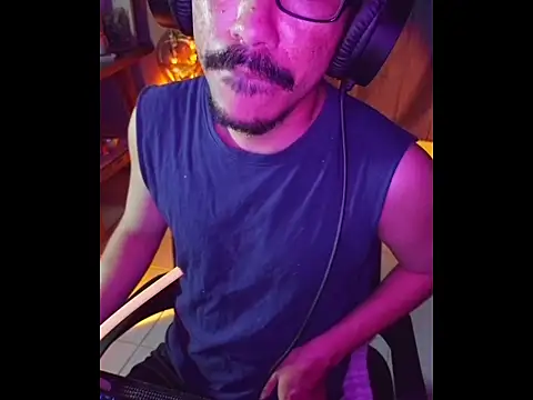 cloudyth1994 online show from 14, 6, 2026