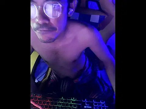 cloudyth1994 online show from 5, 1, 2026