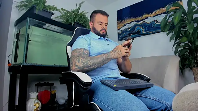 Snapshot of Johnnygrayson1 chatting on 16, 7, 2026 Johnnygrayson1 online show from 16, 7, 2026