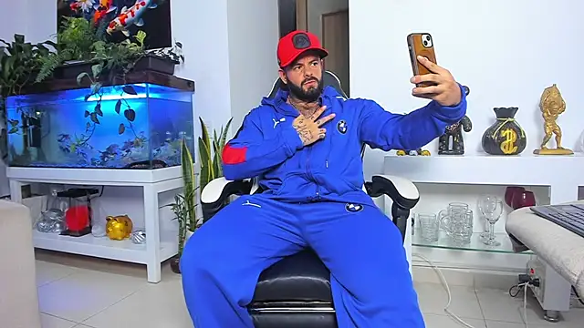 Johnnygrayson1 online show from 5, 1, 2026