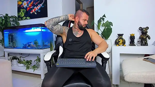 Johnnygrayson1 online show from 13, 9, 2025