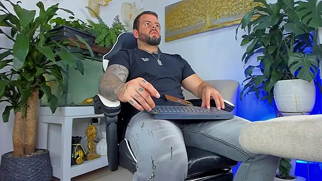 Johnnygrayson1 online show from 10, 5, 2026