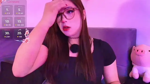 Snapshot of Yuri_Stars chatting on 6, 2, 2026 Yuri Stars online show from 6, 2, 2026