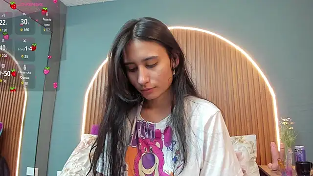 NayeCloud online show from 19, 9, 2025