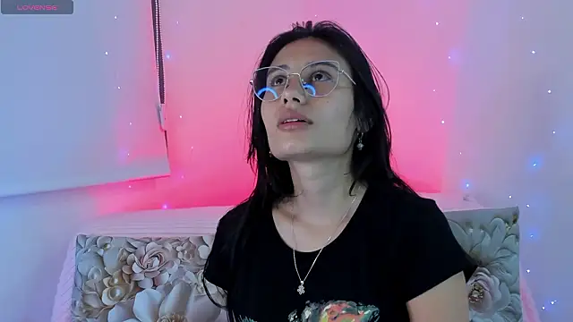 NayeCloud online show from 22, 3, 2026