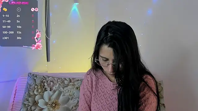 NayeCloud online show from 4, 3, 2026