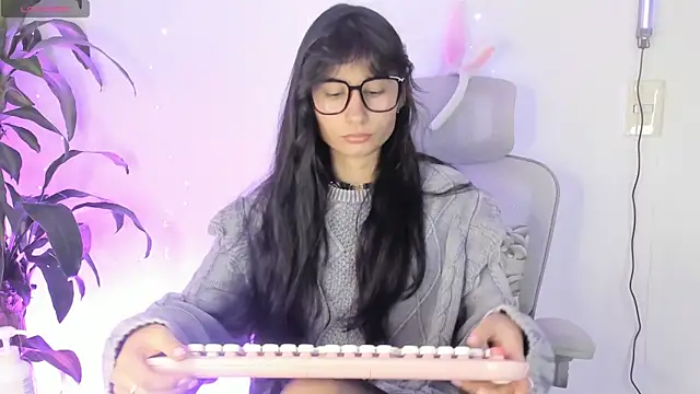 NayeCloud online show from 3, 4, 2026