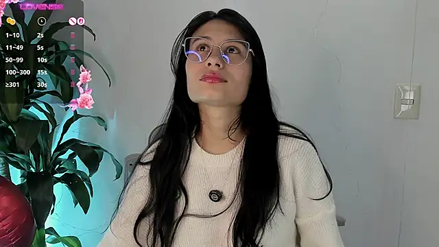 NayeCloud online show from 16, 4, 2026