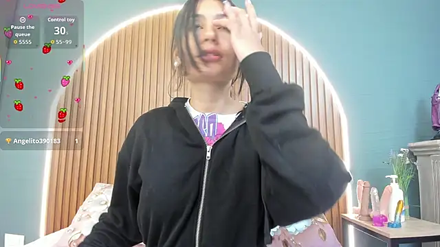 NayeCloud online show from 16, 10, 2025