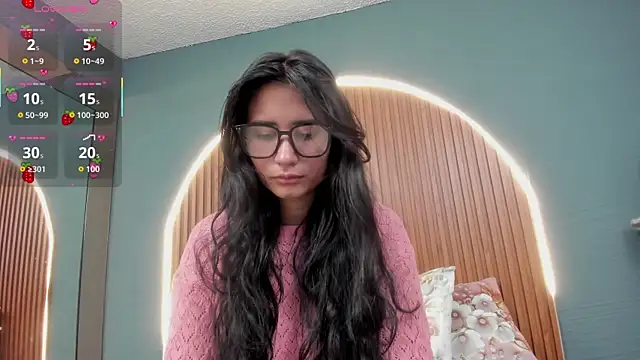 NayeCloud online show from 27, 11, 2025