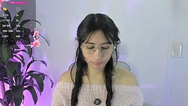 NayeCloud online show from 7, 4, 2026