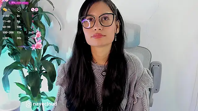 NayeCloud online show from 10, 5, 2026