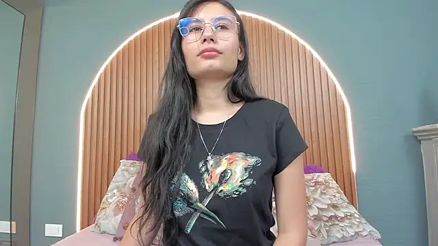 Snapshot of NayeCloud chatting on 7, 2, 2026 NayeCloud online show from 7, 2, 2026