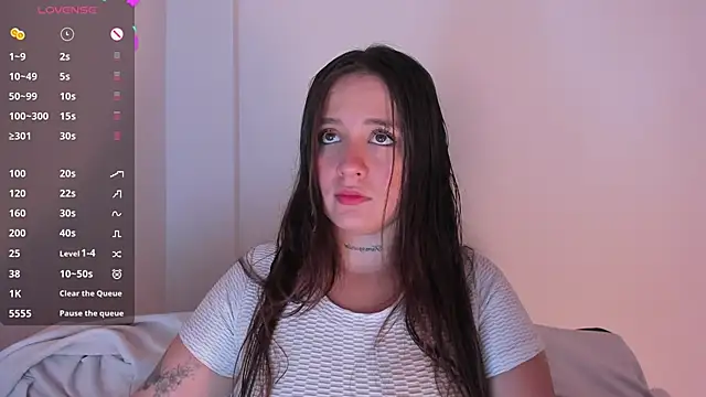 Snapshot of Sabrina_Lennox chatting on 16, 9, 2025 Sabrina Lennox online show from 16, 9, 2025