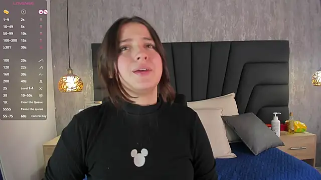 Snapshot of Sabrina_Lennox chatting on 20, 3, 2025 Sabrina Lennox online show from 20, 3, 2025