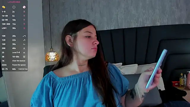 Snapshot of Sabrina_Lennox chatting on 21, 3, 2025 Sabrina Lennox online show from 21, 3, 2025