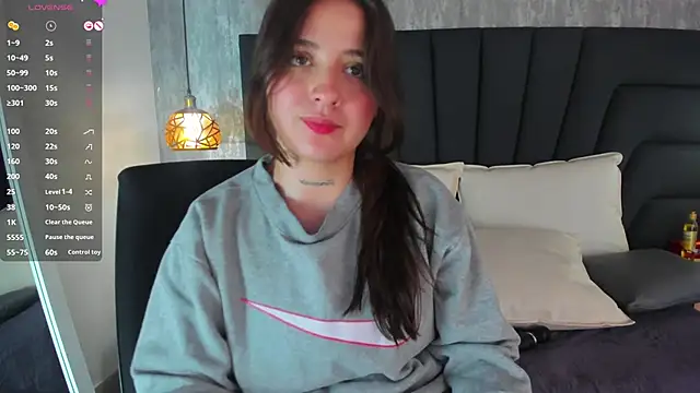 Snapshot of Sabrina_Lennox chatting on 25, 2, 2025 Sabrina Lennox online show from 25, 2, 2025