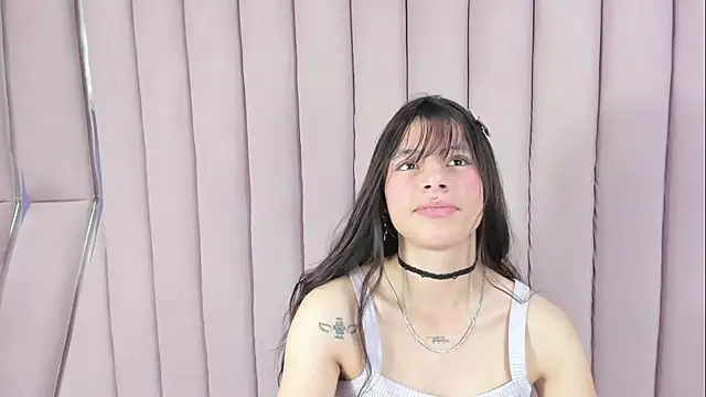 Sasha Petitte online show from 7, 2, 2026