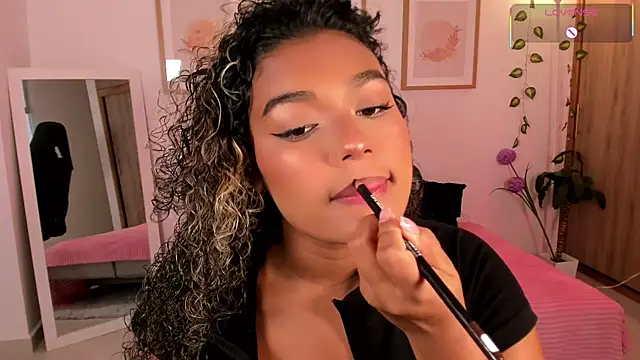 aleja montiel   online show from 28, 3, 2026