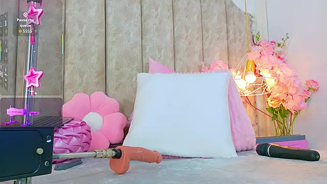 ShanelWest online show from 25, 9, 2025