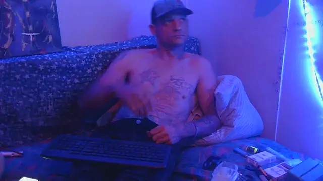 TheOneYouLove69 online show from 31, 10, 2025