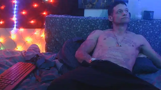 TheOneYouLove69 online show from 4, 11, 2025