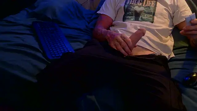 TheOneYouLove69 online show from 4, 10, 2025