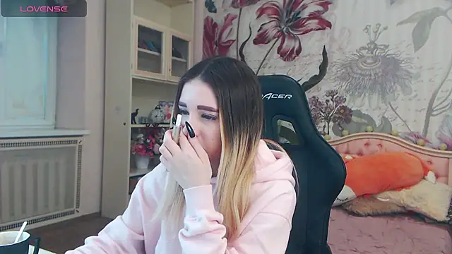 Viky Love  online show from 13, 12, 2024