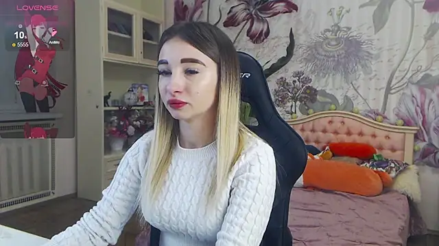 Viky Love  online show from 5, 12, 2024
