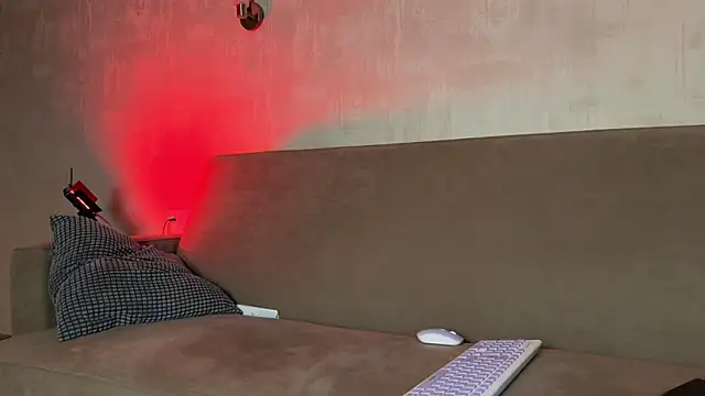 weshycouple online show from 10, 2, 2026