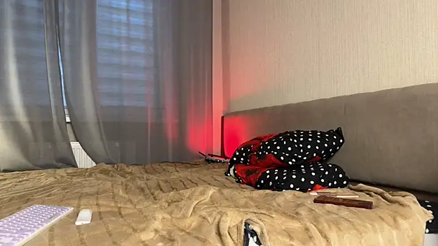 weshycouple online show from 10, 10, 2025