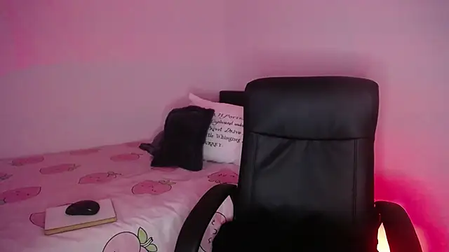 NewAgatha Bolton online show from 15, 4, 2026