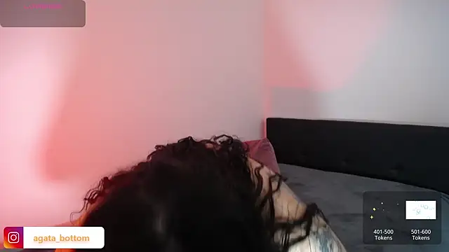 NewAgatha Bolton online show from 2, 12, 2025