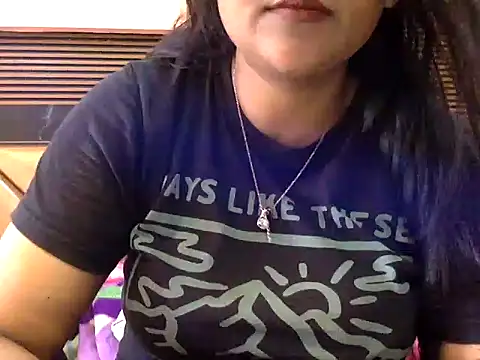 HaaniKaur online show from 13, 10, 2025