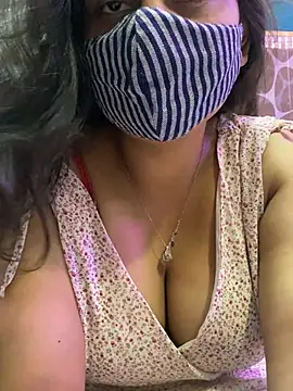 HaaniKaur online show from 1, 3, 2025